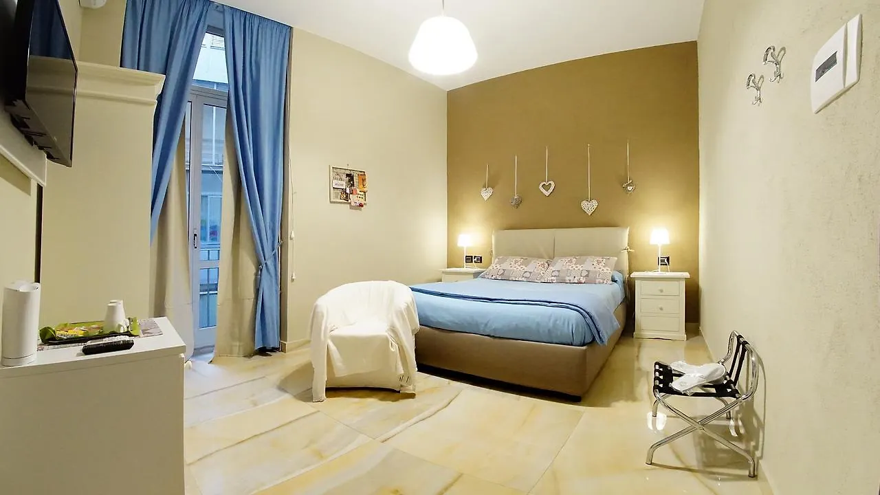 נאפולי Beverello Suite 2*,  איטליה