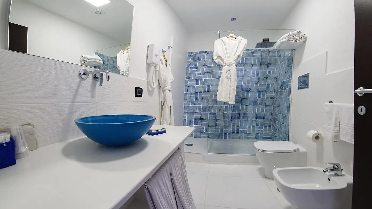 נאפולי Beverello Suite 2*,  איטליה