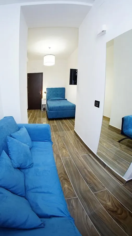 נאפולי Beverello Suite מלון